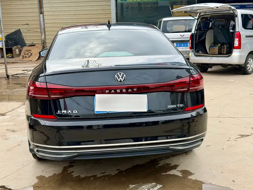 Volkswagen Passat 2025 — фото 10