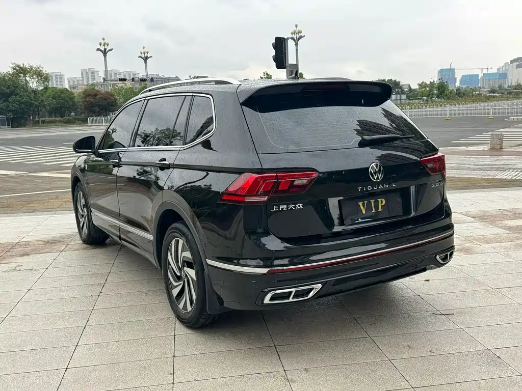 Volkswagen Tiguan L 2024