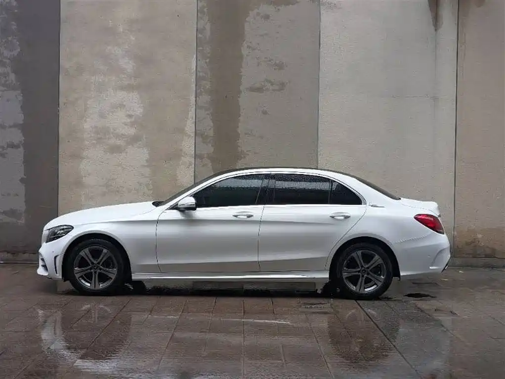Mercedes-Benz C-Class 2020 — фото 3