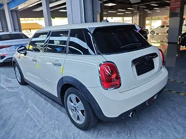 MINI 2016