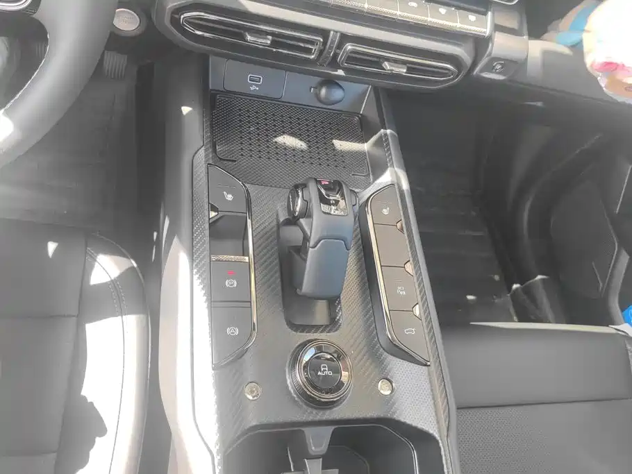 Haval Dog PLUS 2025 — фото 16