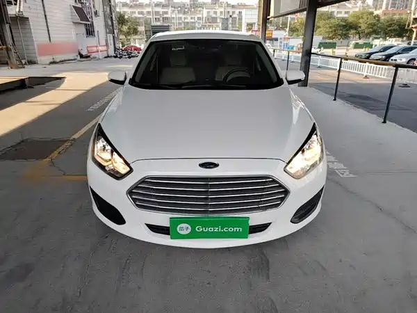 Ford Escort 2018