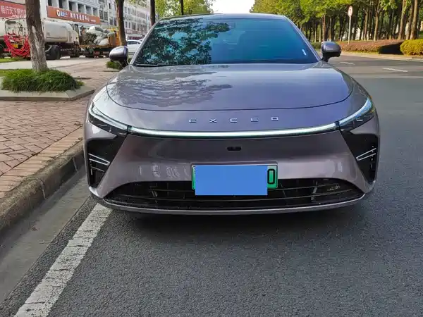 Exeed ES 2025