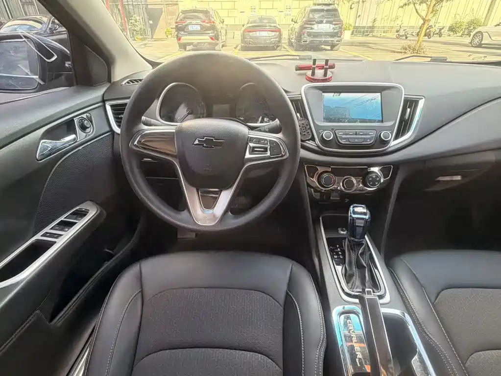 Chevrolet Cavalier 2016 — фото 15