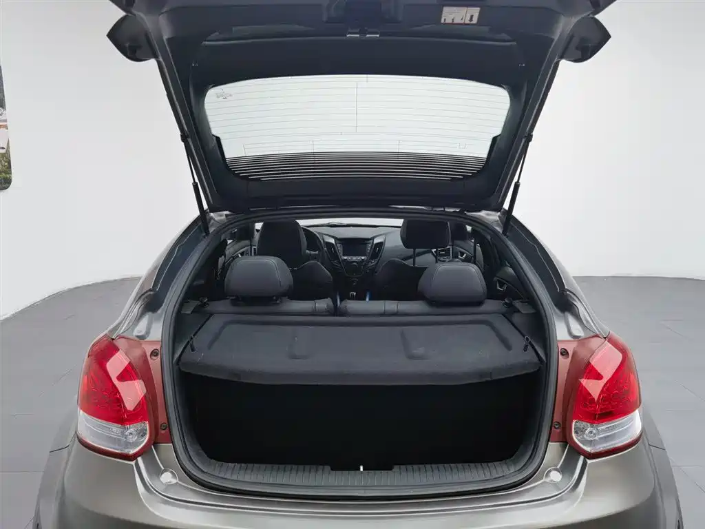 Hyundai Veloster 2014 — фото 16