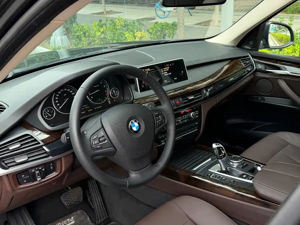 BMW X5 2015 — фото 12