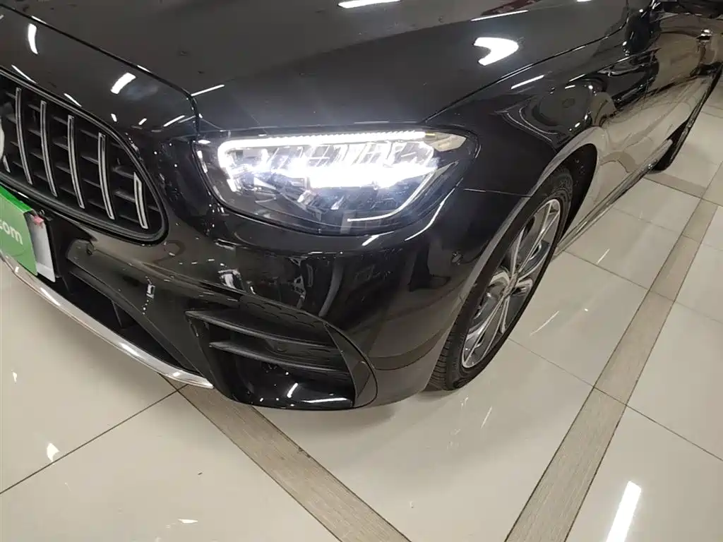 Mercedes-Benz E-Class 2021 — фото 24