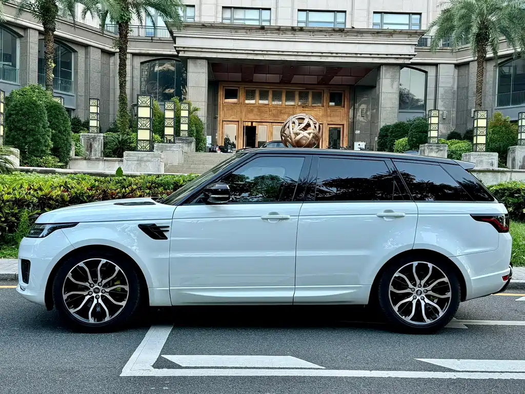Land Rover Range Rover Sport 2017 — фото 3