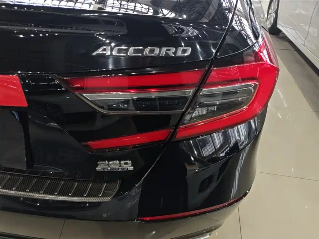 Honda Accord 2023 — фото 8