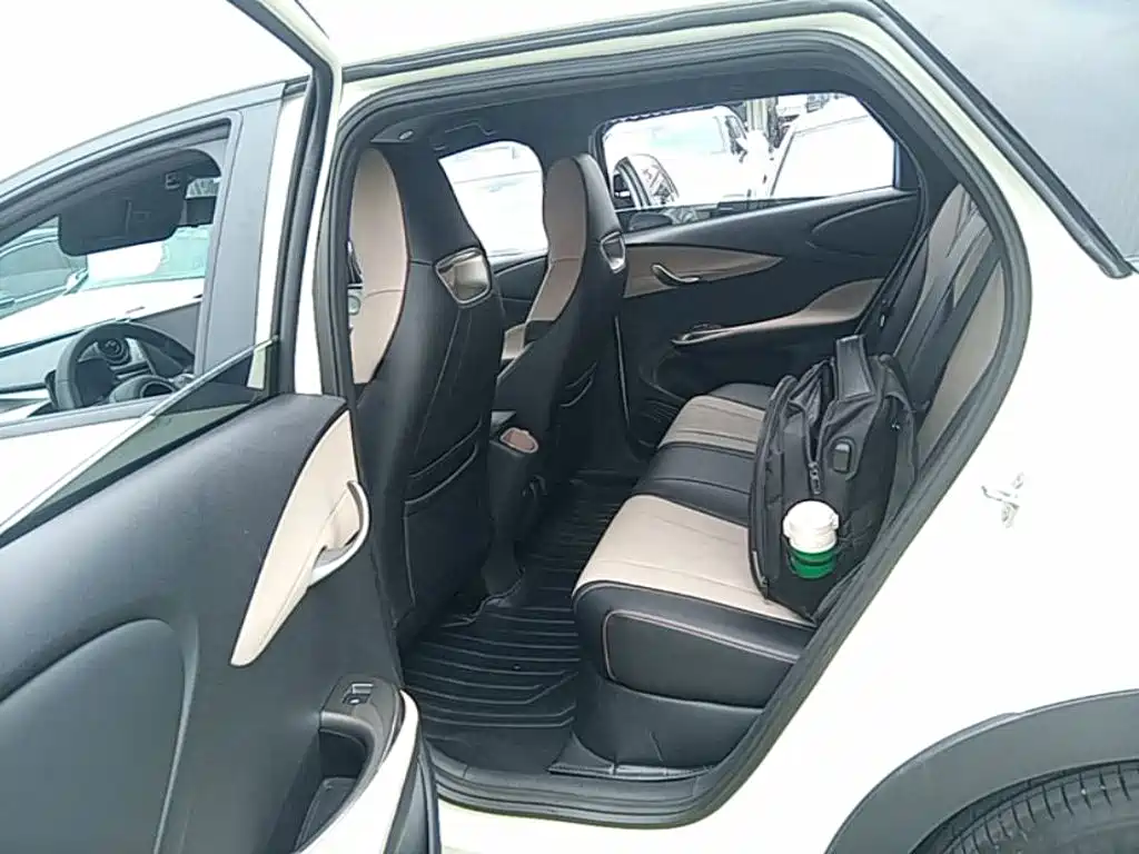 BYD Dolphin 2023 — фото 17