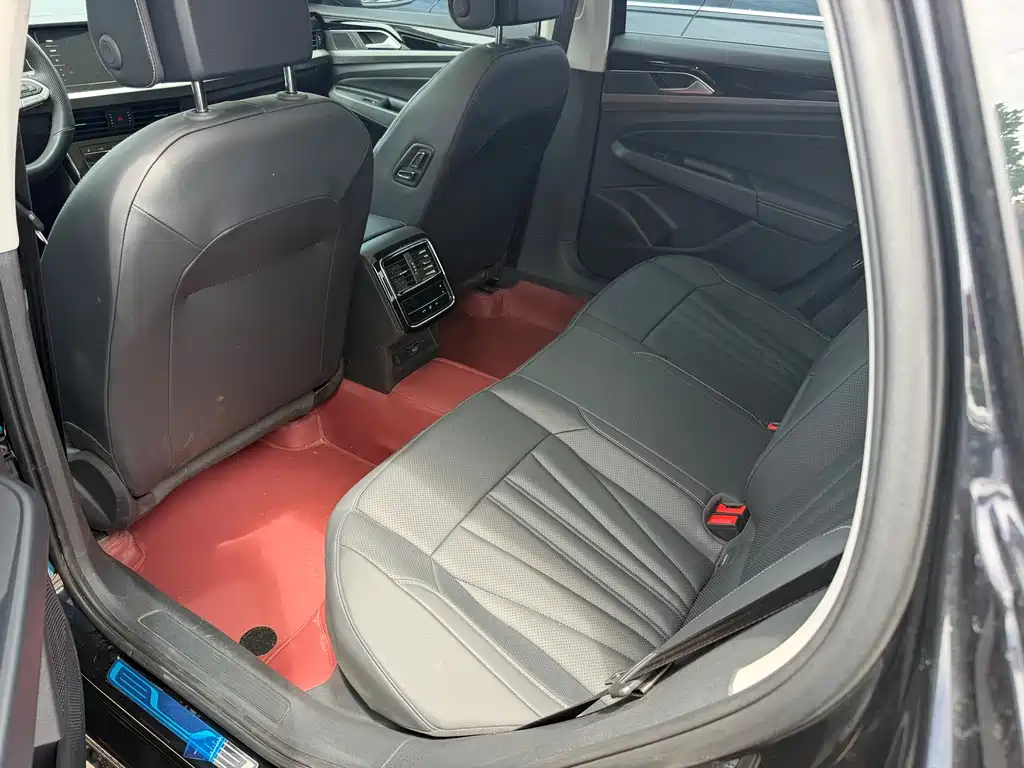 Volkswagen Passat 2025