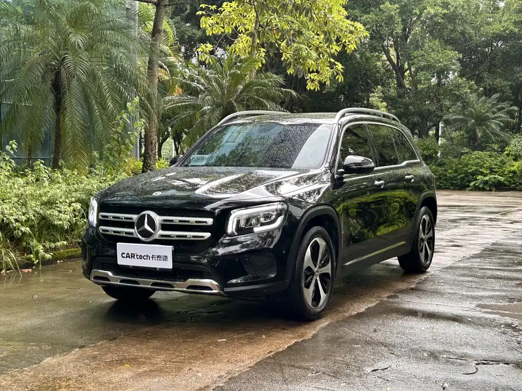 Mercedes-Benz GLB 2023