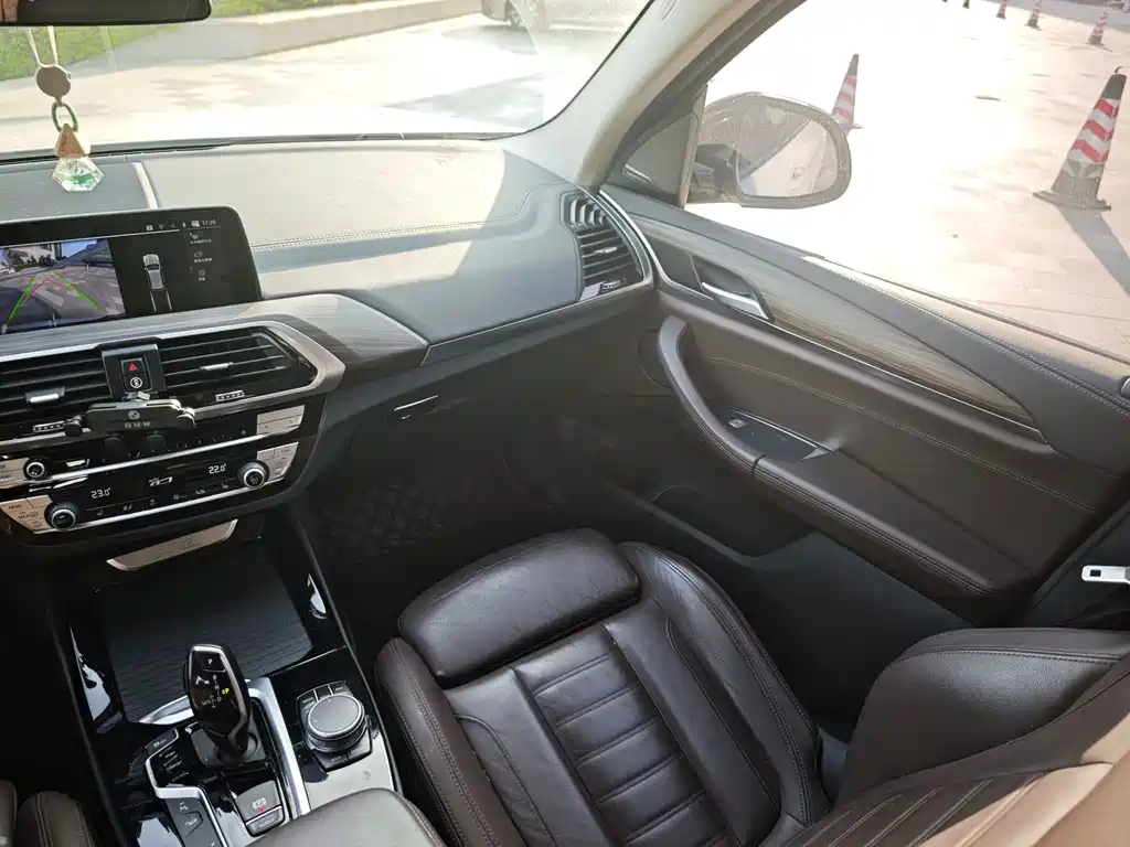 BMW X3 2020 — фото 11