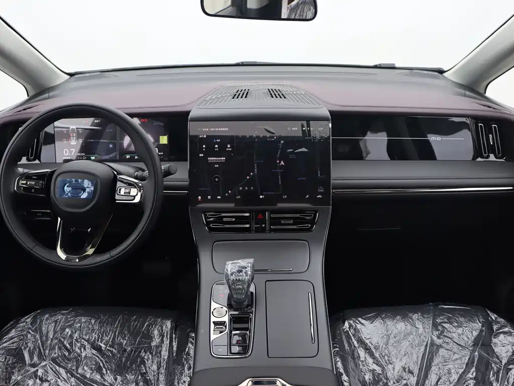 GAC Trumpchi M8 2026 — фото 19