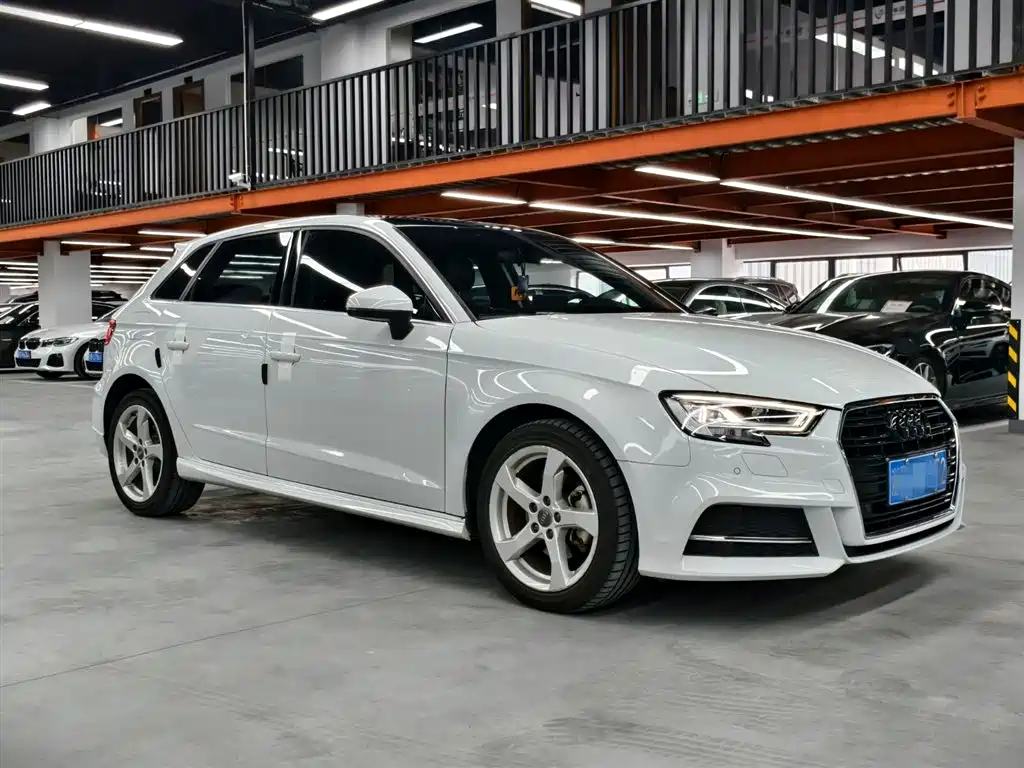 Audi A3 2019 — фото 3
