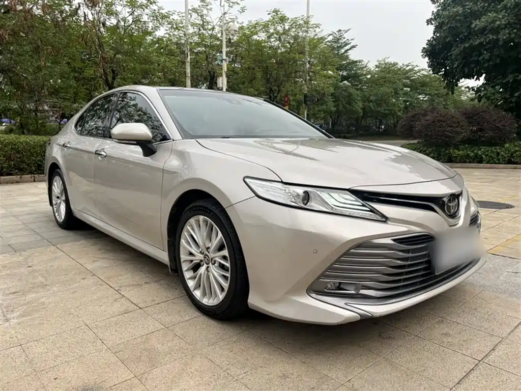 Toyota Camry 2021 — фото 22