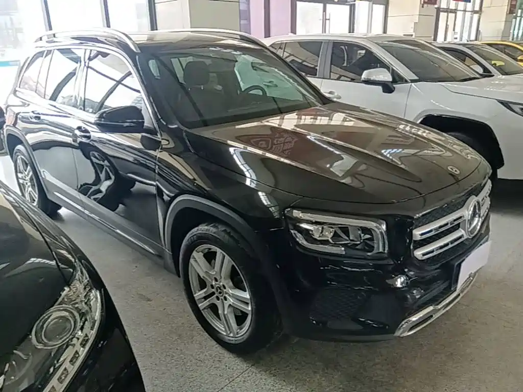 Mercedes-Benz GLB 2023 — фото 4