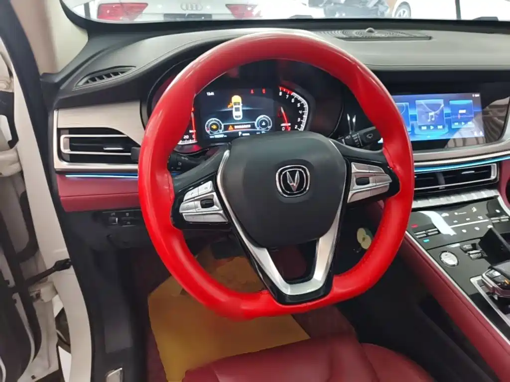Changan CS85 COUPE 2019 — фото 11