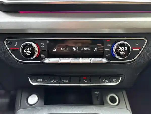 Audi Q5L 2020