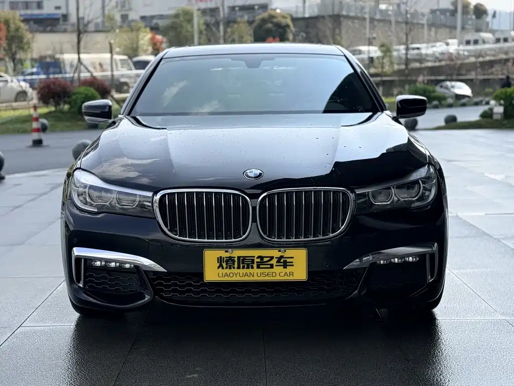 BMW 7 Series 2019 — фото 2