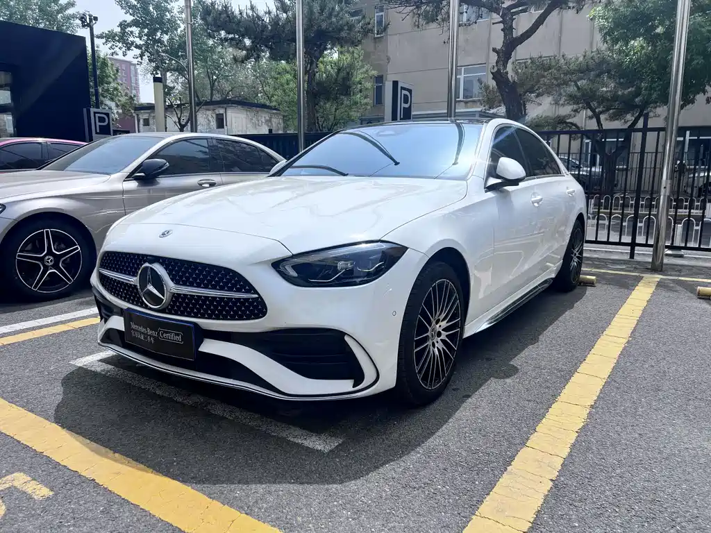 Mercedes-Benz C-Class 2023 — фото 1