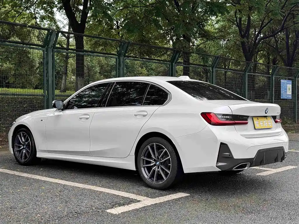 BMW 3 Series 2023