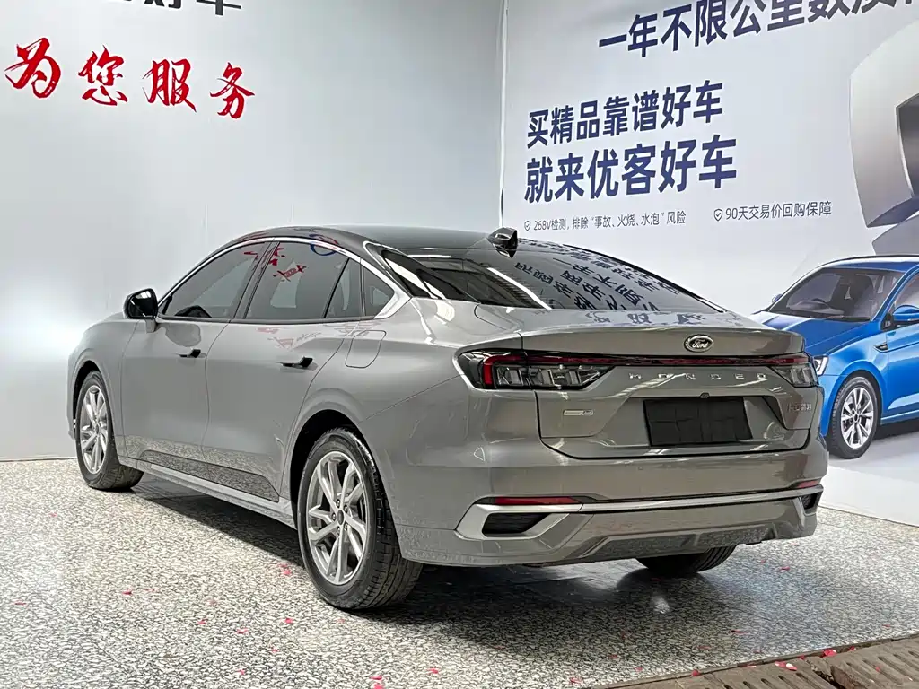 Ford Mondeo 2022 — фото 15