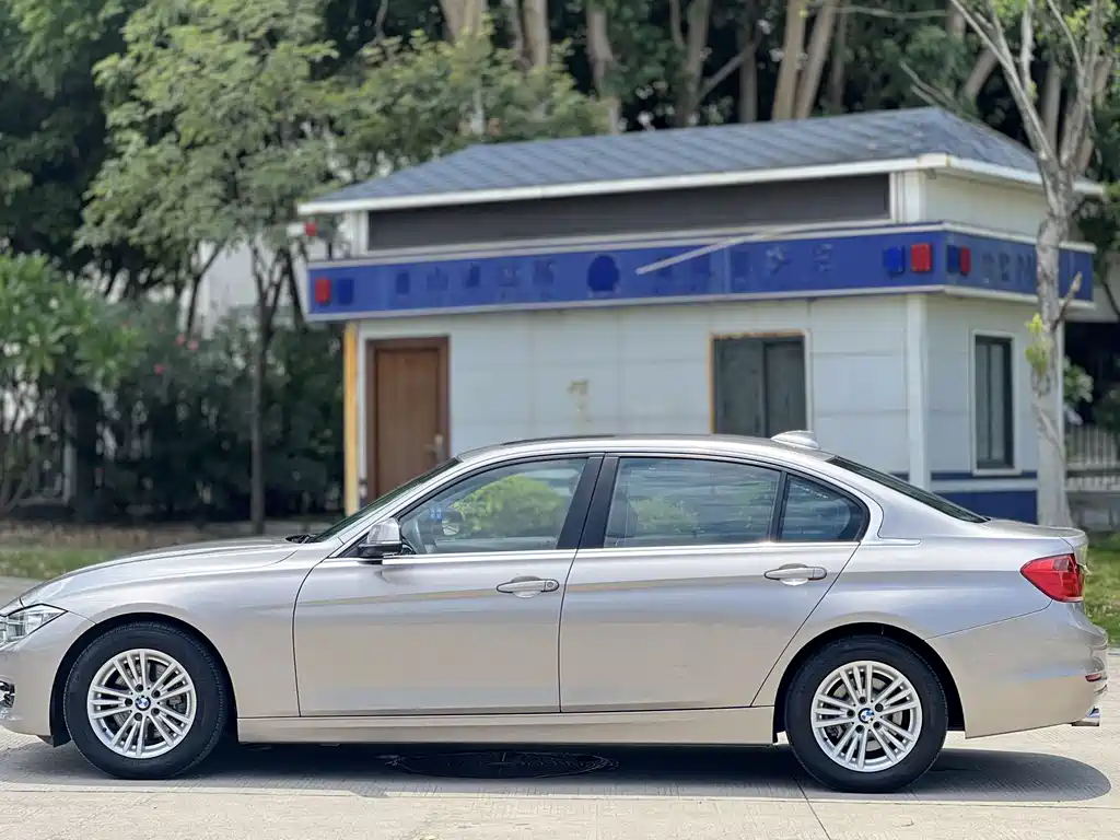 BMW 3 Series 2015