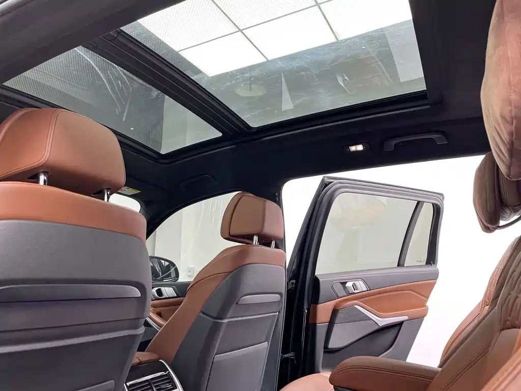 BMW X7 2021 — фото 10