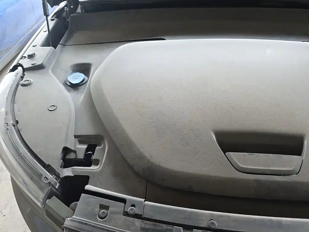 Volvo XC40 New Energy 2021 — фото 20