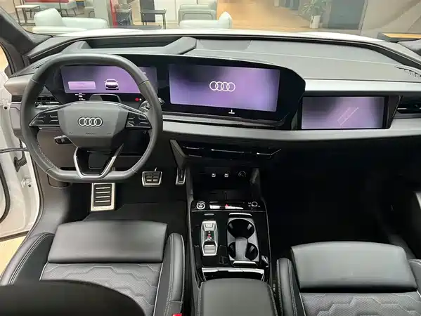 Audi Q6L E-Tron 2025
