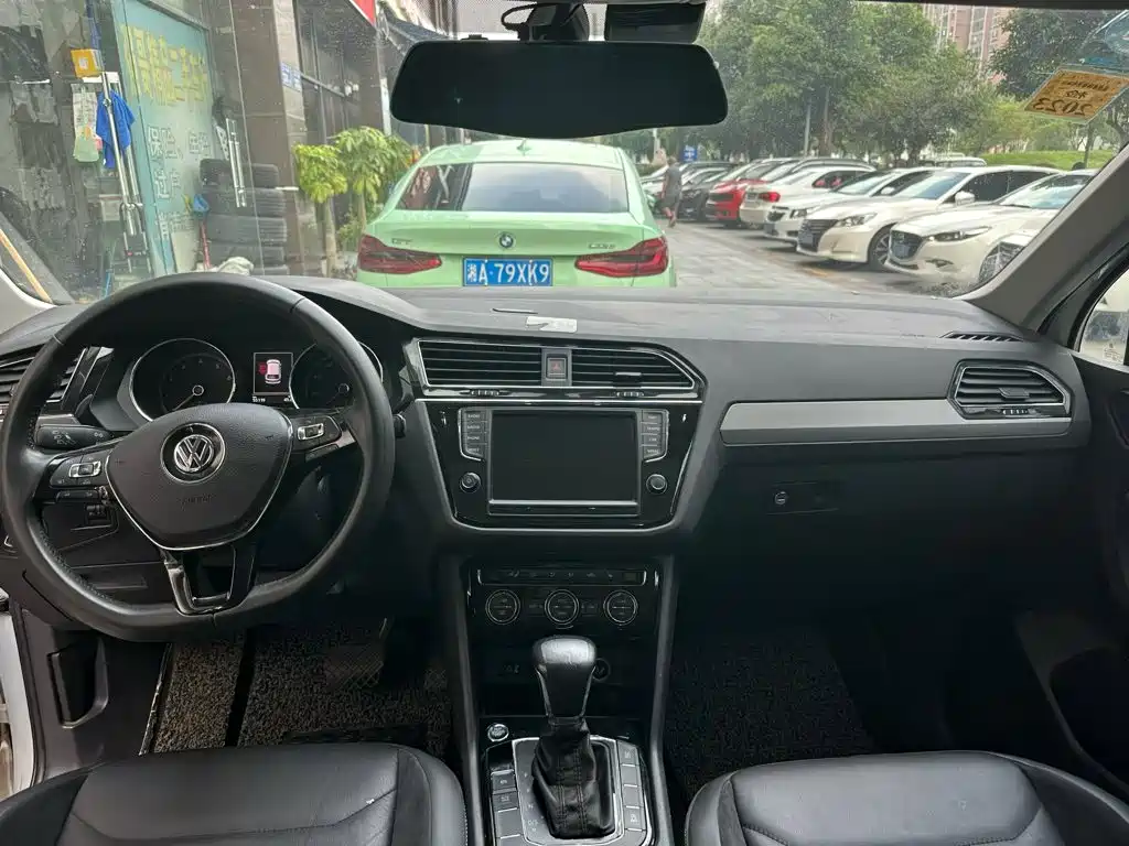 Volkswagen Tiguan L 2017