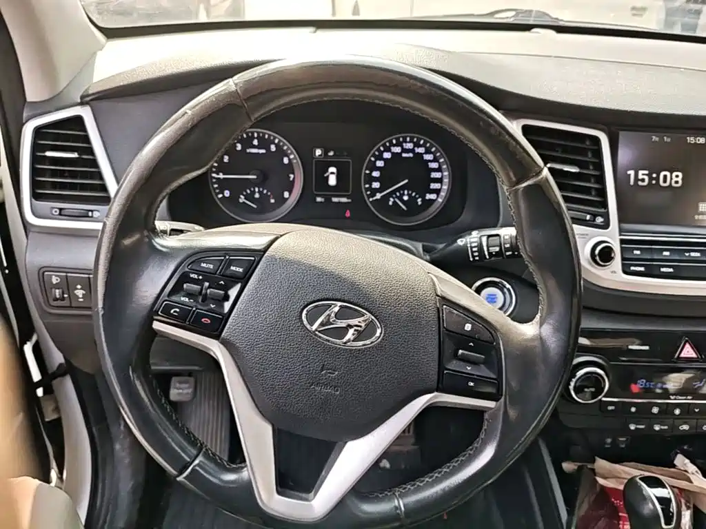 Hyundai Tucson 2016 — фото 11