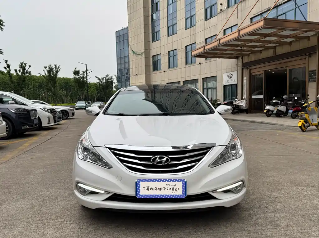 Hyundai Sonata 2015 — фото 2