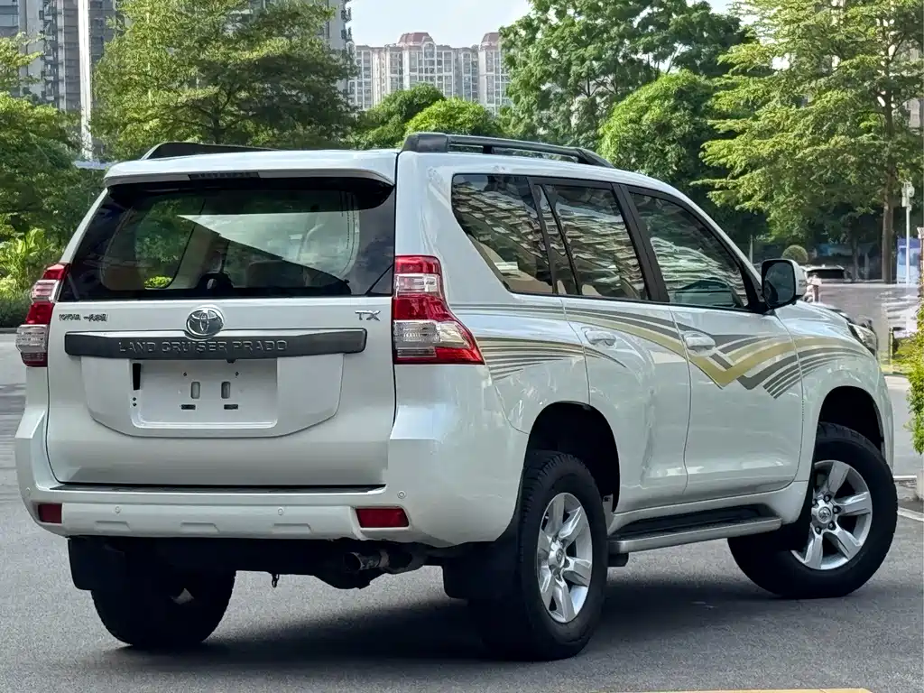 Toyota Prado 2015 — фото 15