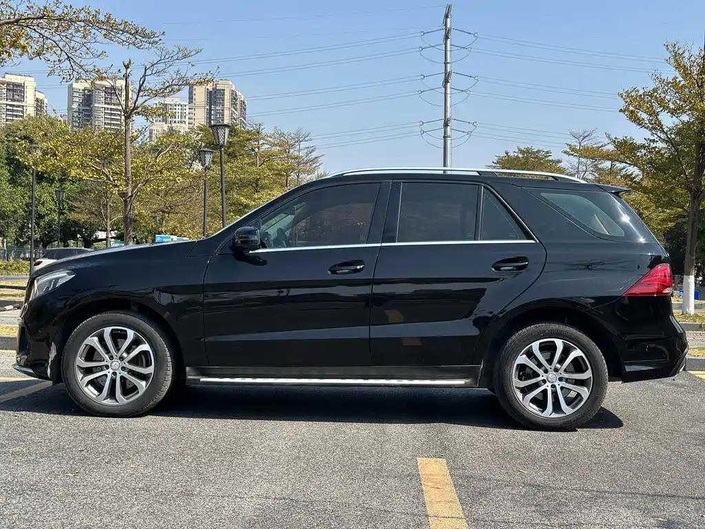 Mercedes-Benz GLE 2017