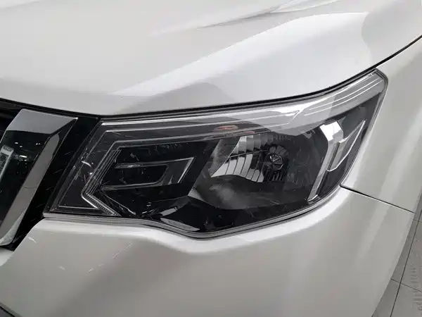Nissan Terra 2021