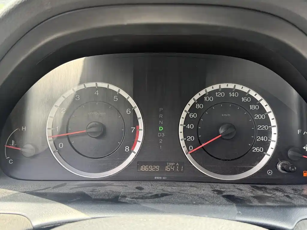 Honda Accord 2011 — фото 20