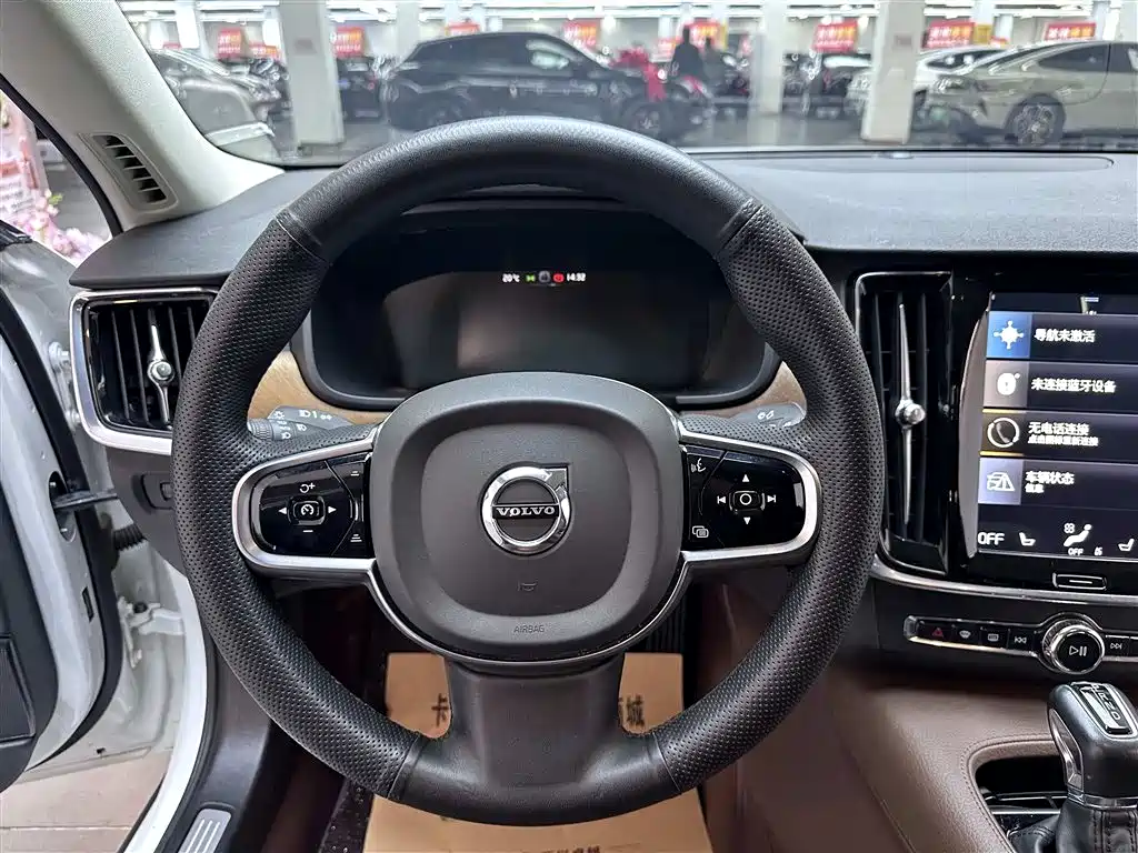 Volvo S90 2020 — фото 10