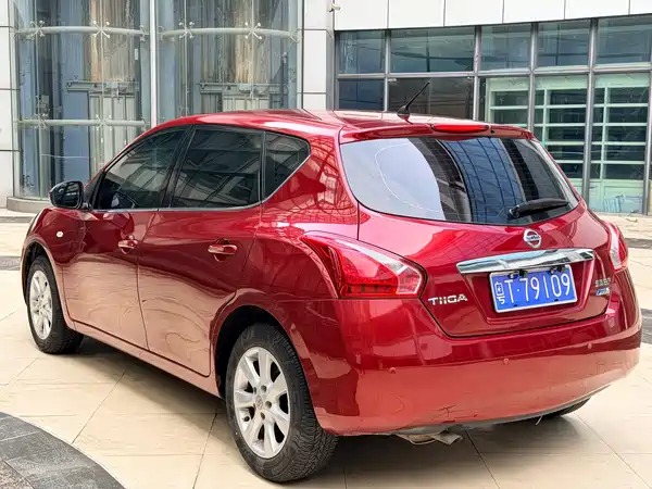 Nissan Tiida 2016