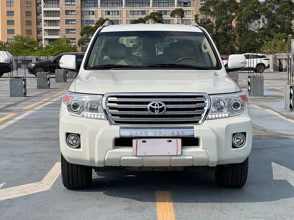 Toyota Land Cruiser 2016 — фото 5