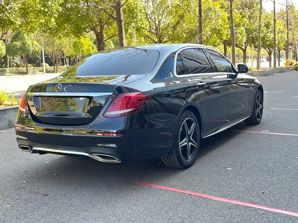 Mercedes-Benz E-Class 2020 — фото 8