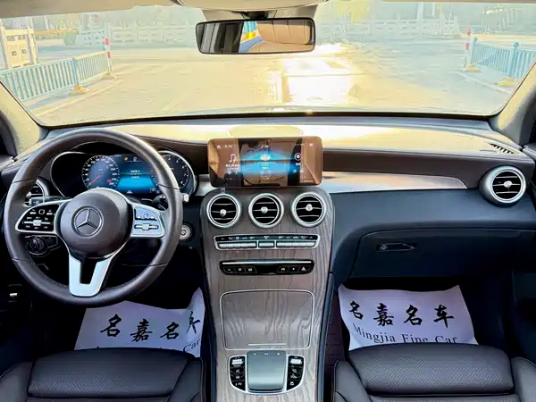Mercedes-Benz GLC 2021