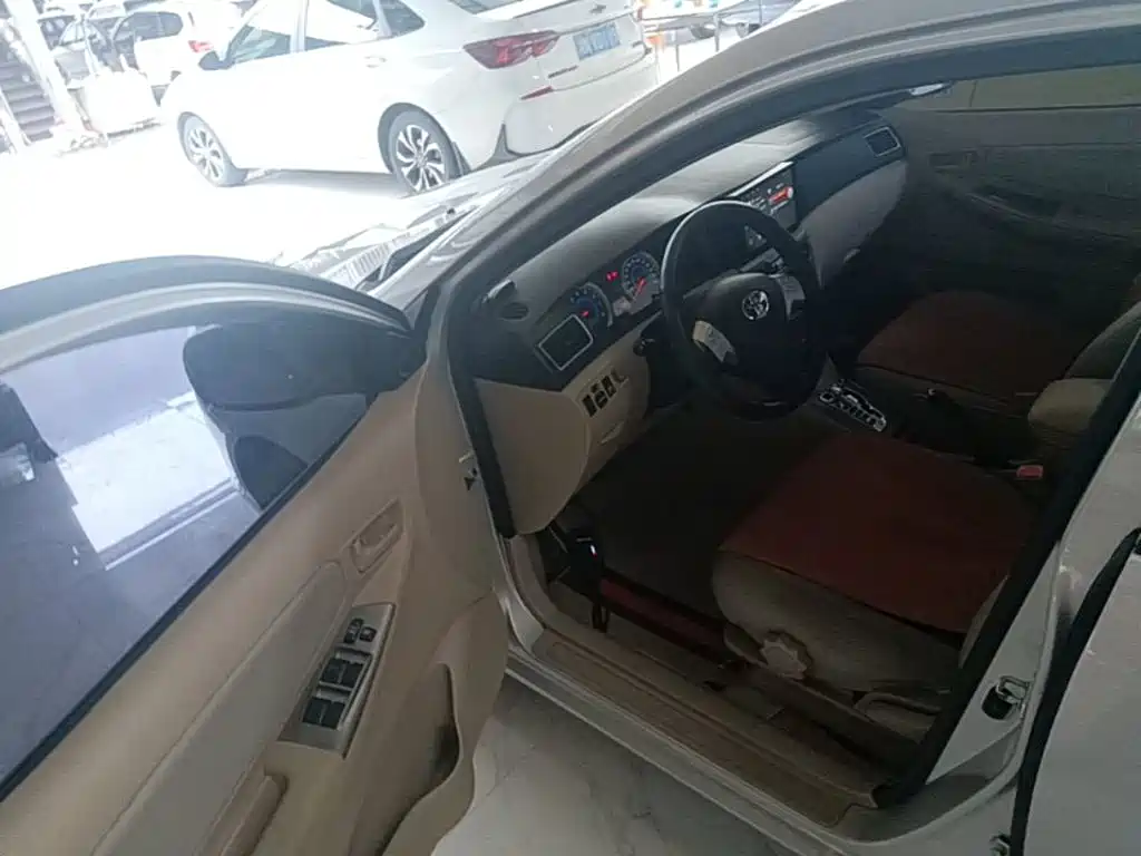Toyota Corolla 2016 — фото 16