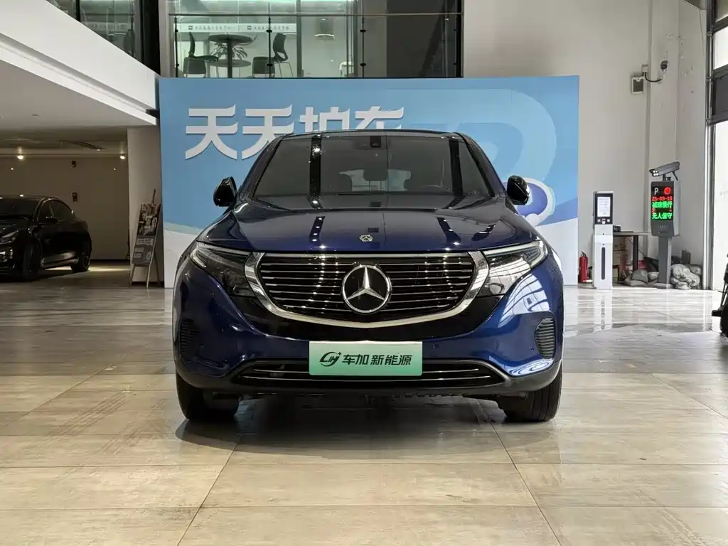 Mercedes-Benz EQC 2021 — фото 2