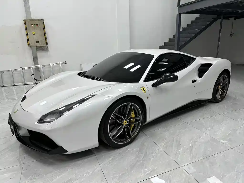 Ferrari 488 2018 — фото 6