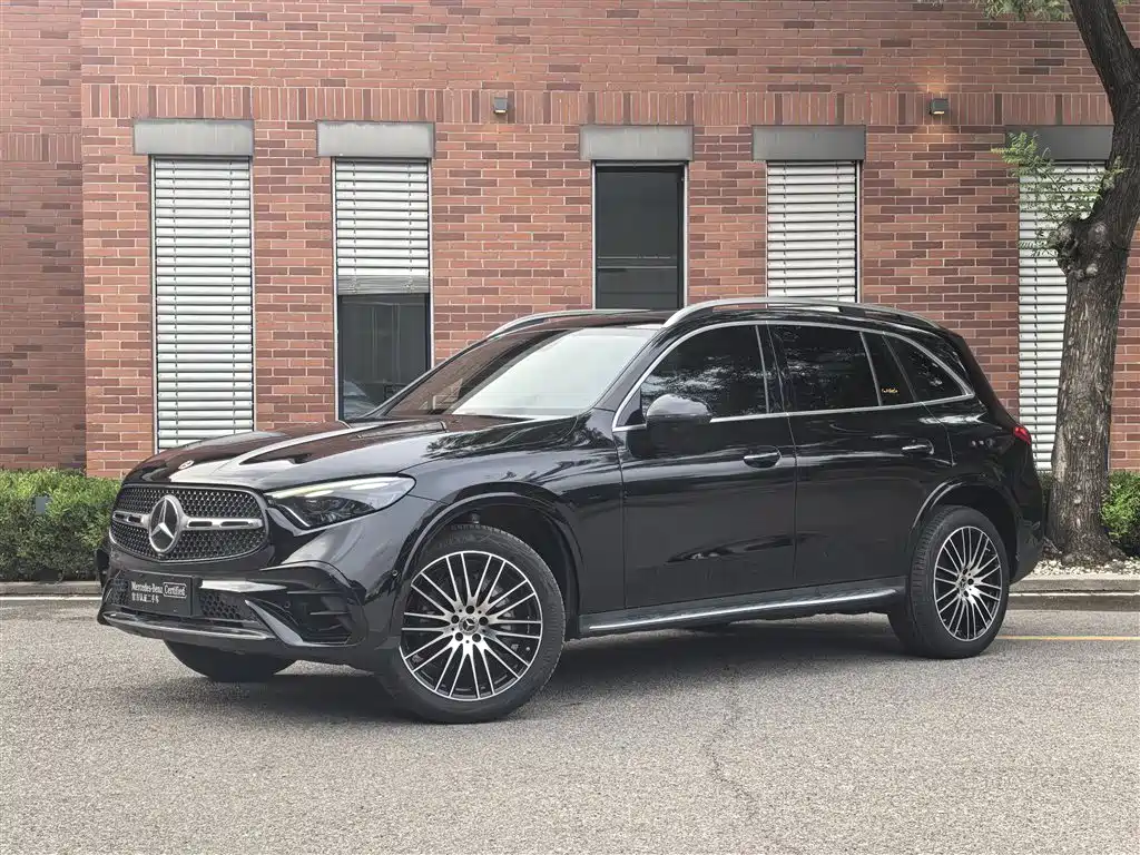 Mercedes-Benz GLC 2025