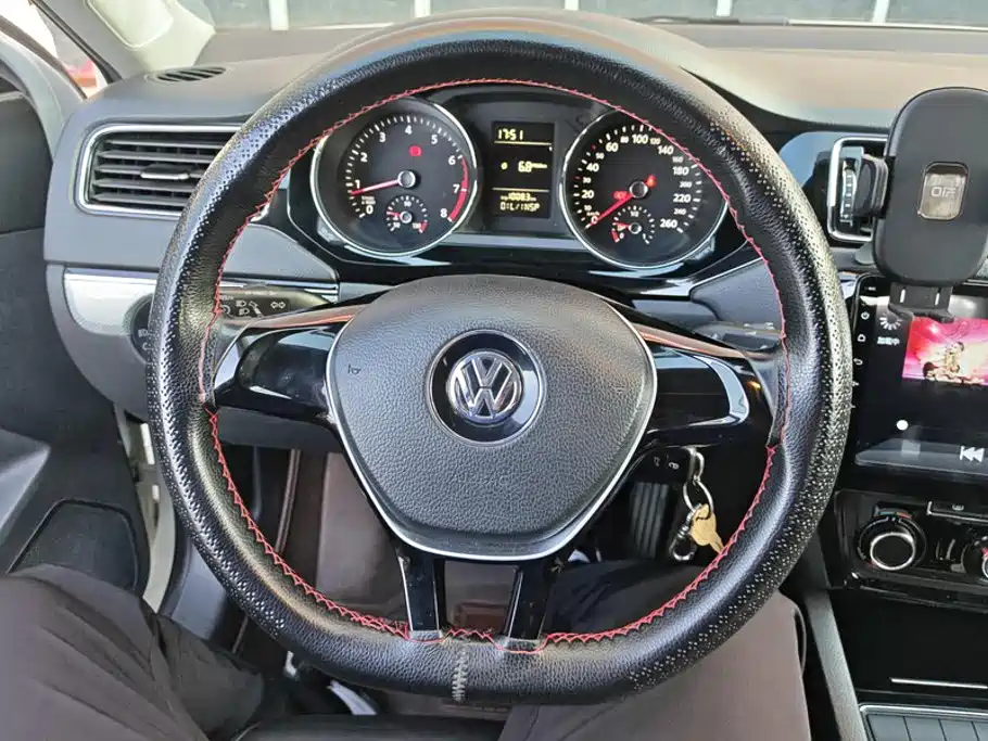 Volkswagen Sagitar 2015 — фото 15