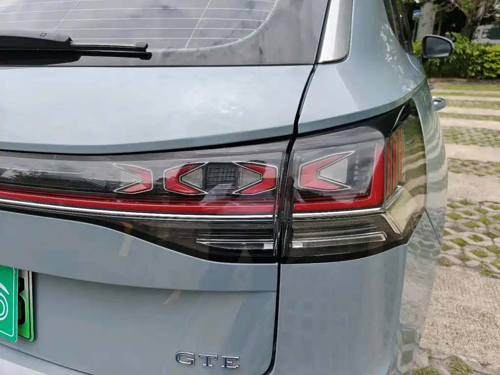 Volkswagen GTE PHEV 2022 — фото 8