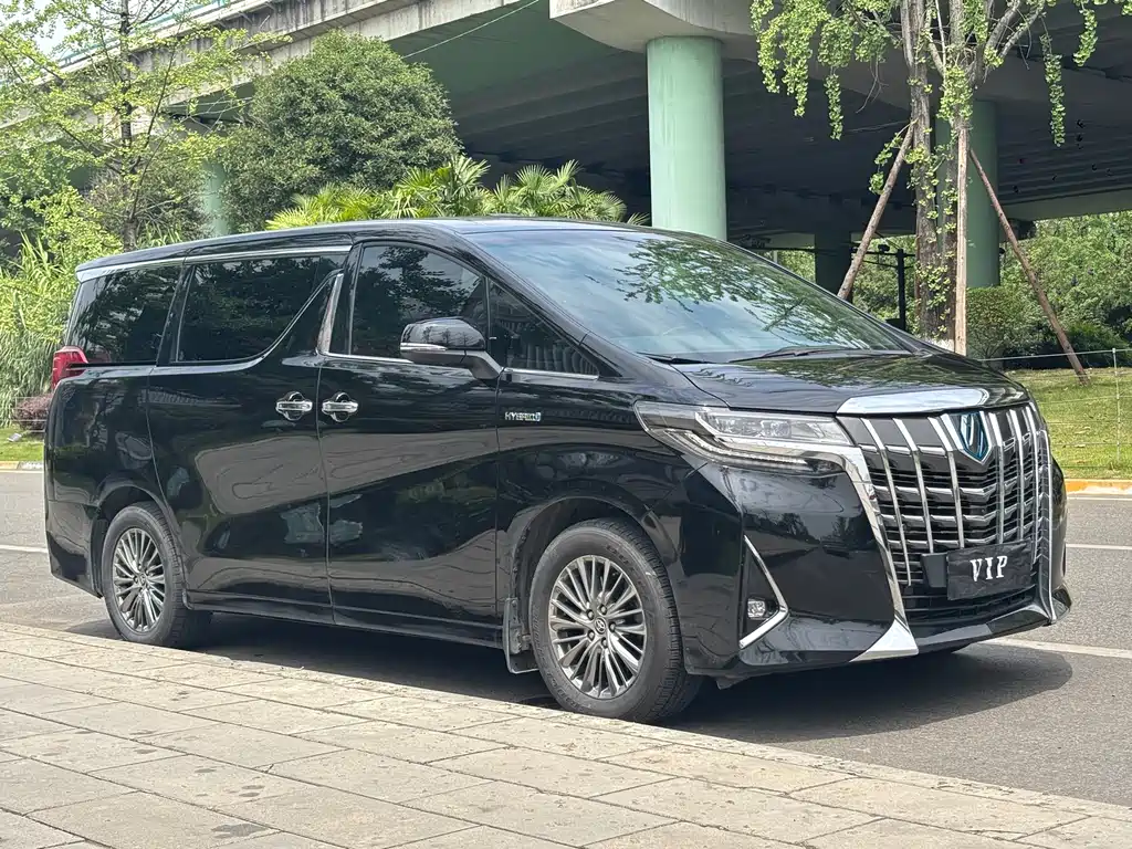 Toyota Alphard 2022 — фото 3